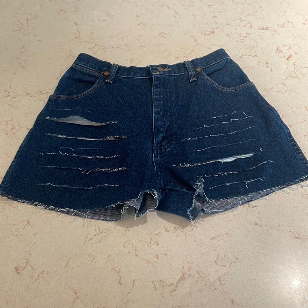 Wrangler vintage jean high waisted shorts SZ 7/8